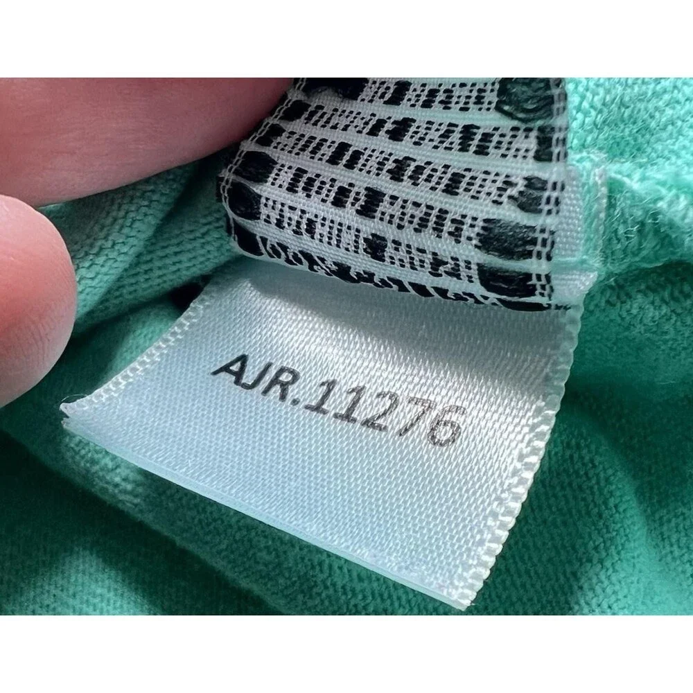 Walt Disney World Spirit Jersey Mint Green Seafoam Logo Est 1971 Size Small‎